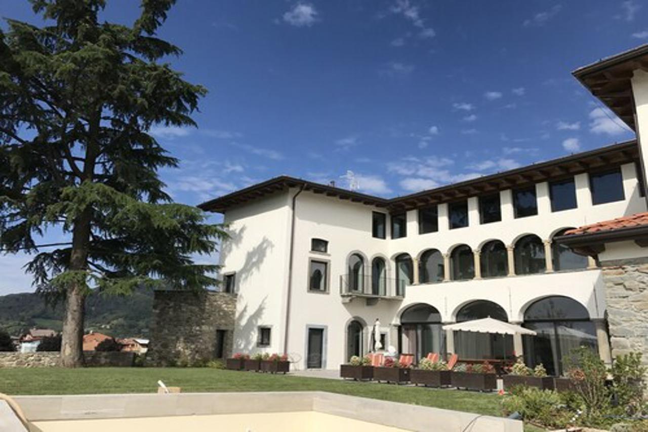 Podere Castel Merlo Resort Villongo SantʼAlessandro Exterior foto